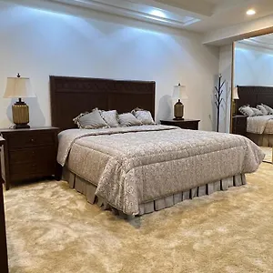 احجز هنا